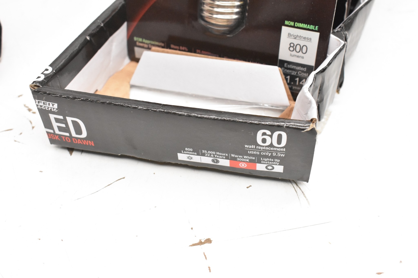 Feit Electric LED 60W Bulbs Uses 9.5 Watt 3000K BPA800/830/DD/LED Lot of 4 Bulbs
