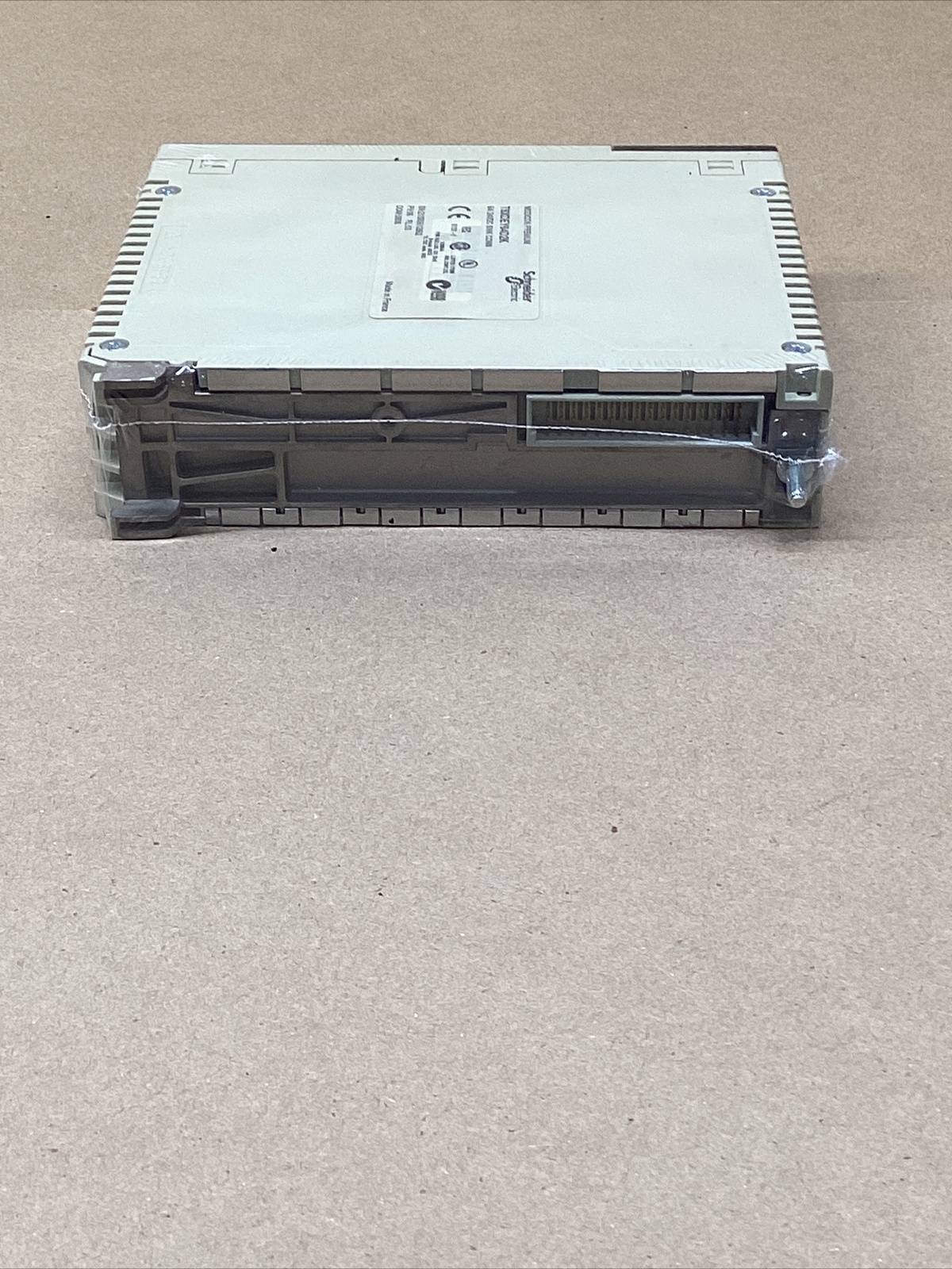 Schneider Electric TSX DEY64D2K MODICON #765H100FML used great condition
