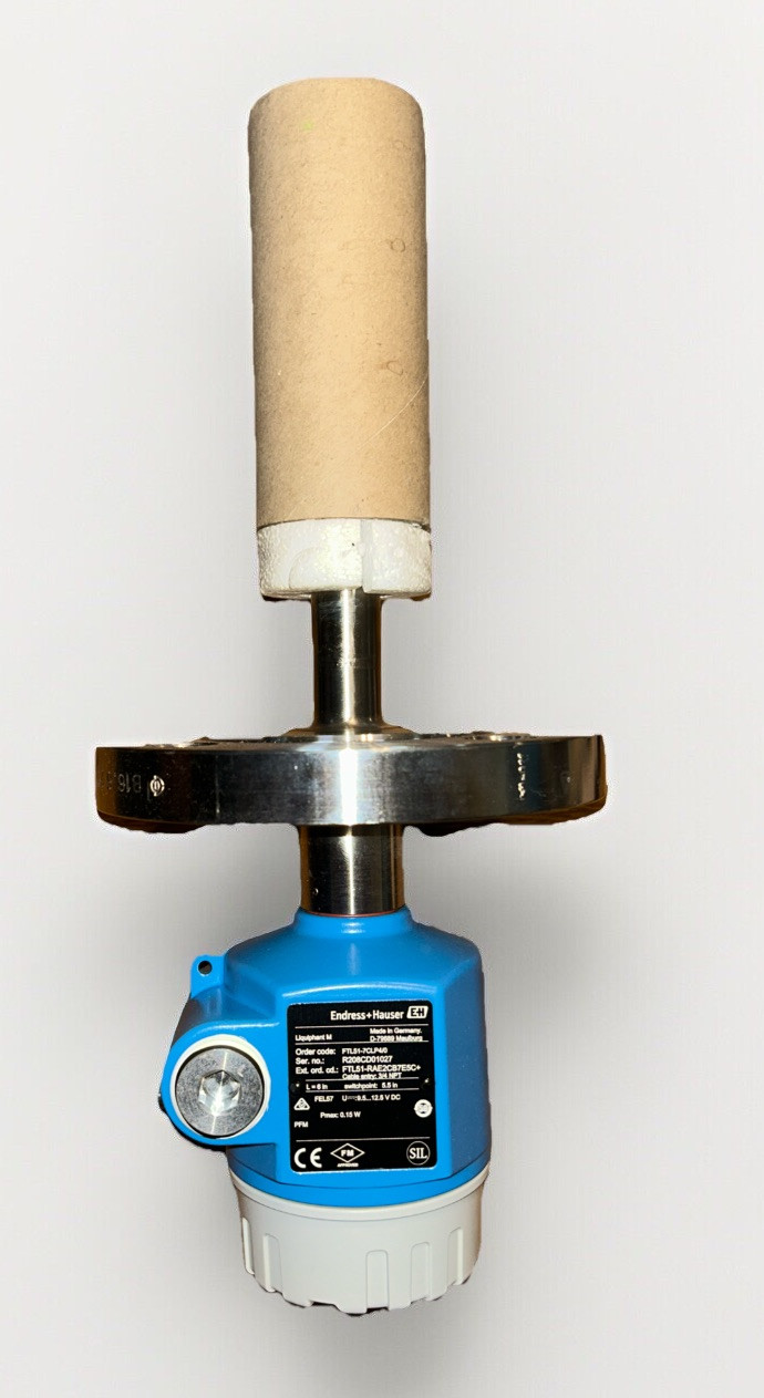 NEW! ENDRESS HAUSER LIQUIPHANT M FTL51-RAE2CB7E5CKGKR LEVEL SWITCH. Z7