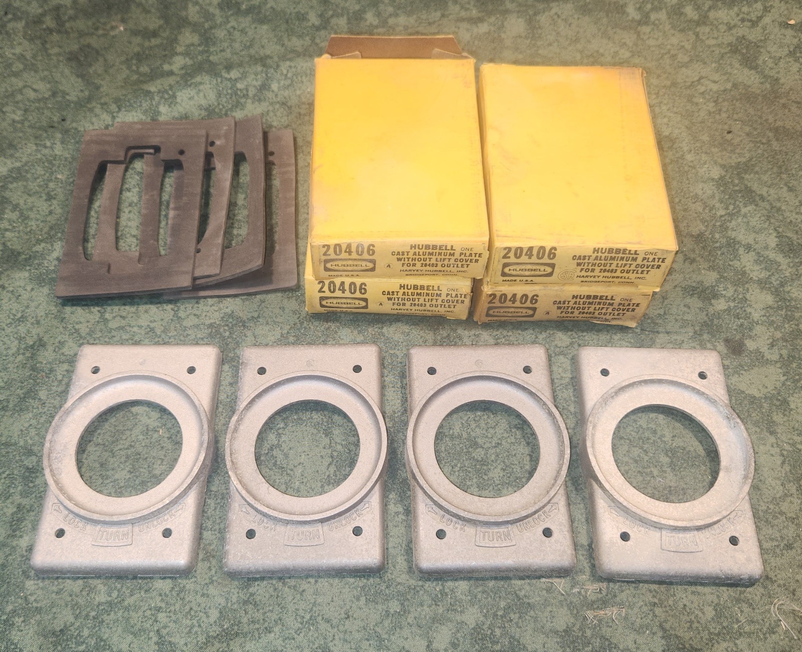(4) Hubbell HBL20406 HubbelLock Aluminum Plates Please Read !! (13791-H3)