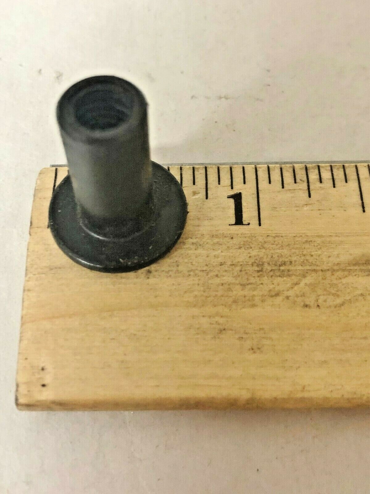1/4″ Furniture Connector Cap Black Qty Lot of 350 # 9717