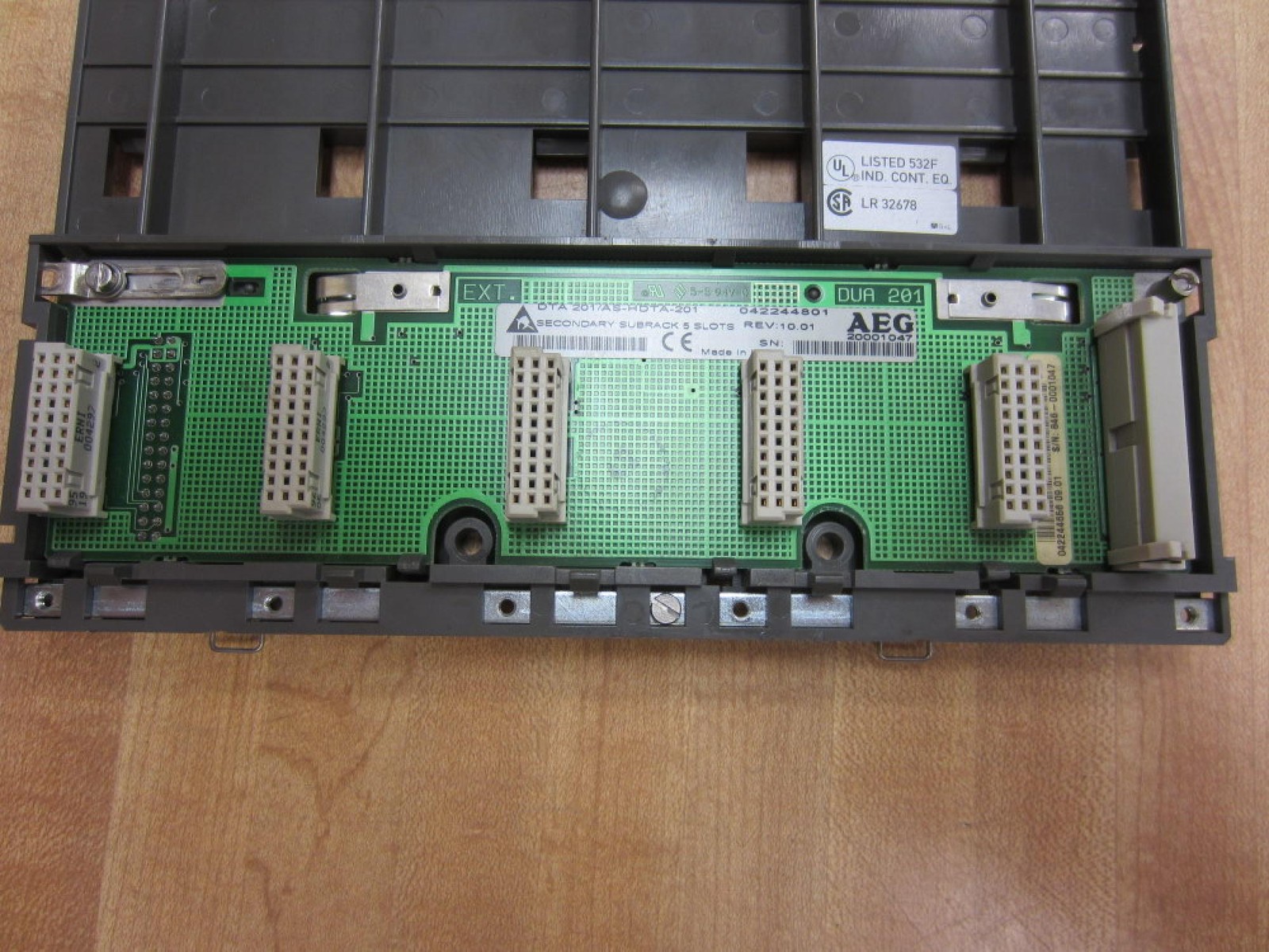 Schneider Modicon DTA 201/AS-HDTA-201 AEG Subrack Rev: 10.01
