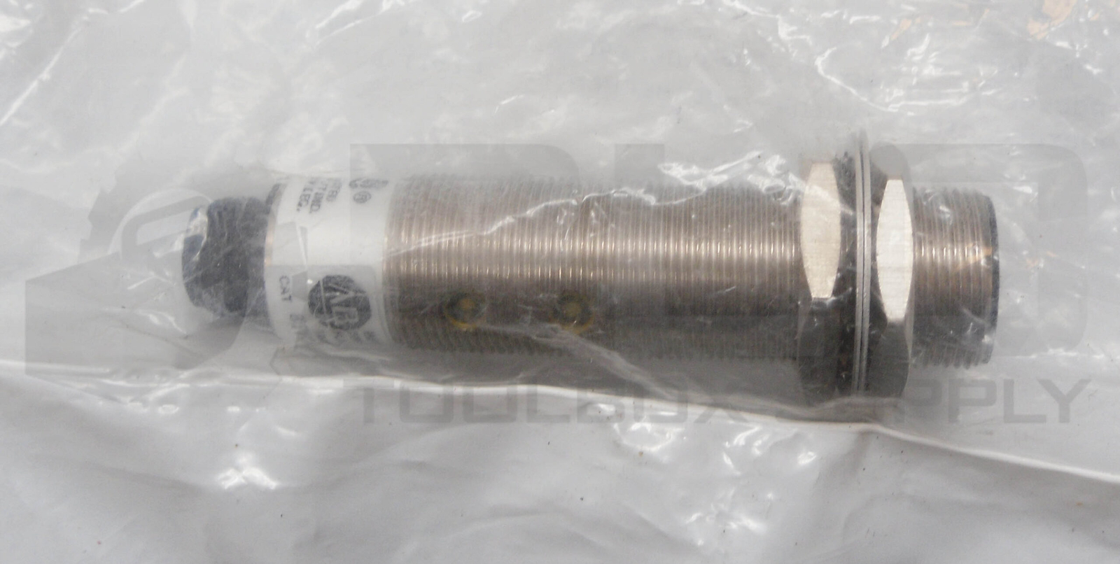 SEALED NEW ALLEN BRADLEY 871C-A5N18-R3 /A INDUCTIVE PROXIMITY SENSOR 40-250VAC