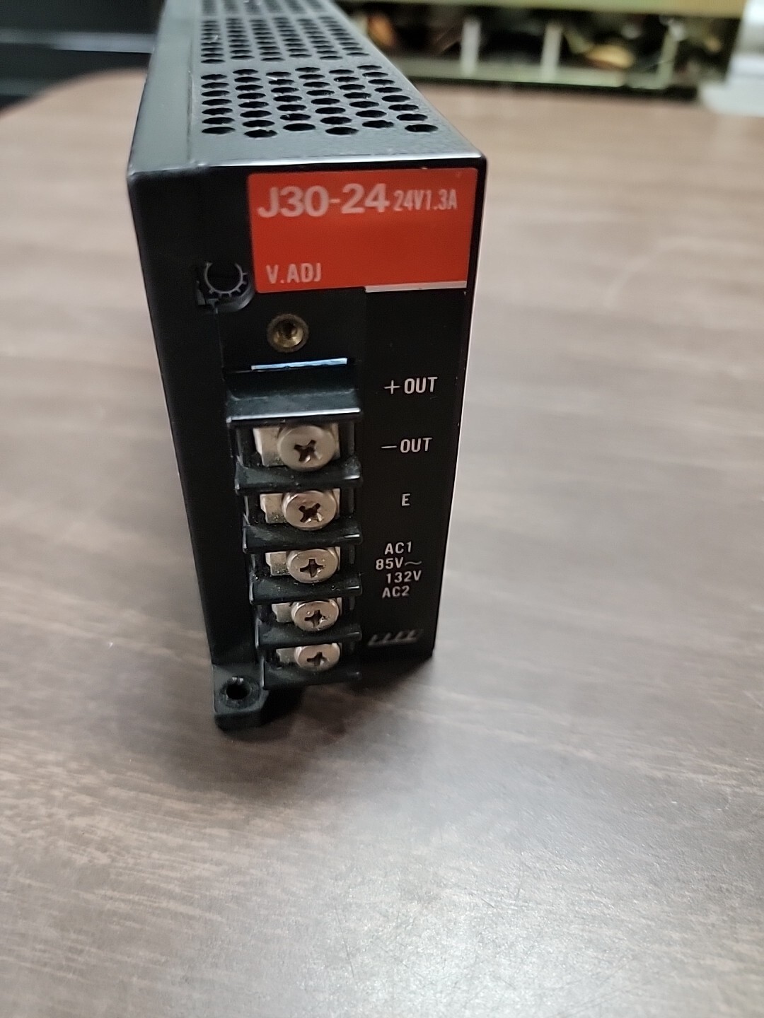 ELCO POWER SUPPLY UNIT J30-24 24V1.3A