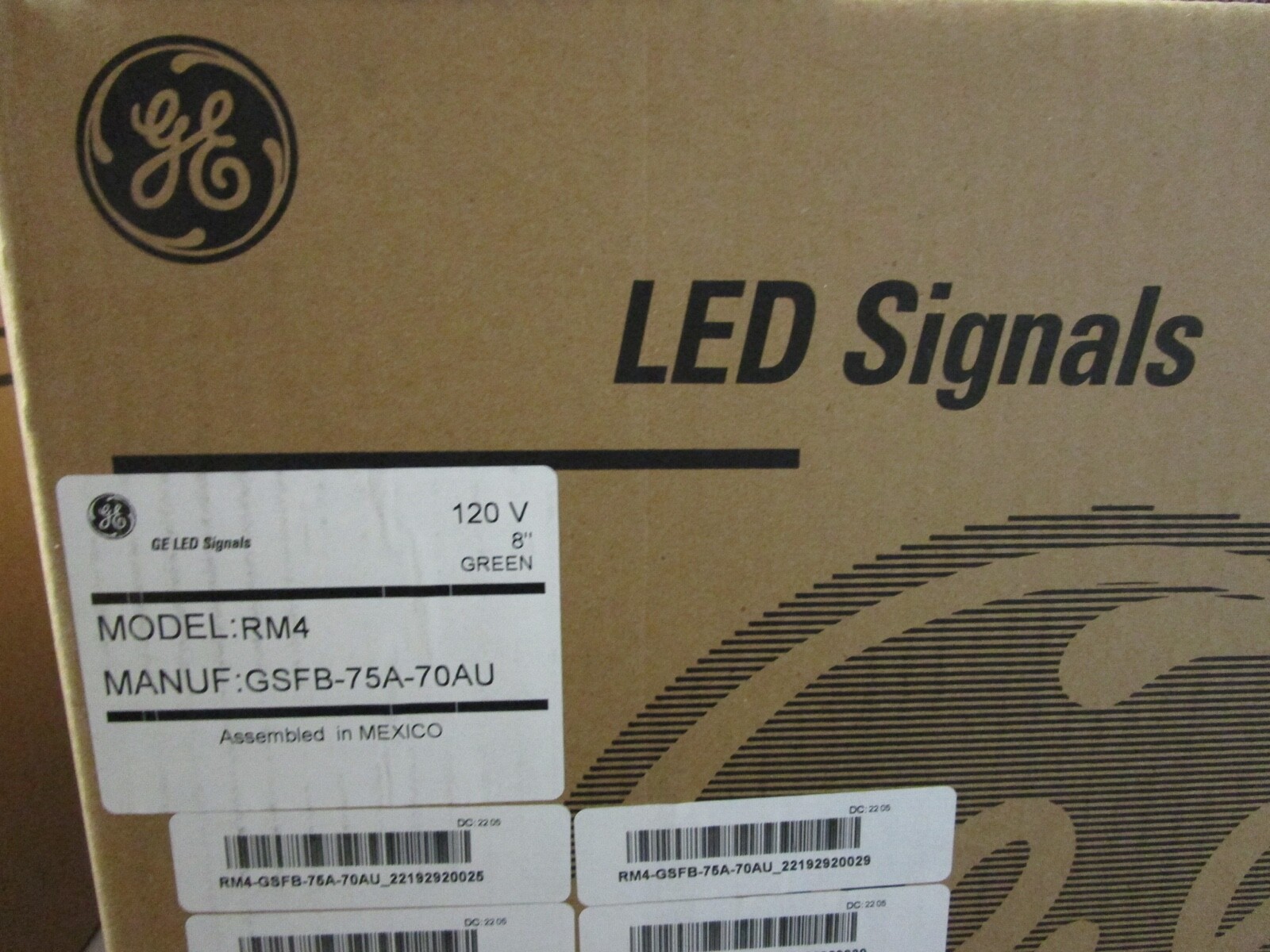 GE LED SIGNAL LIGHT MODEL RM4 8″ GREEN LIGHT #GSFB-75A-70AU – NEW