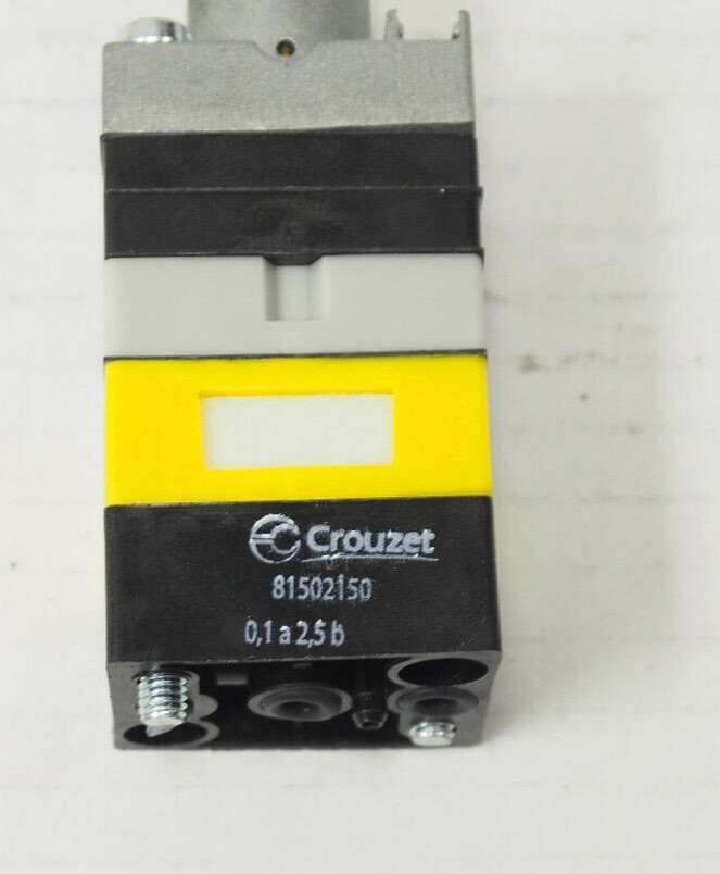 Crouzet Control 81502150 Pneumatic, Adjustable Pressure Switch, 2 – 35 PSI NEW