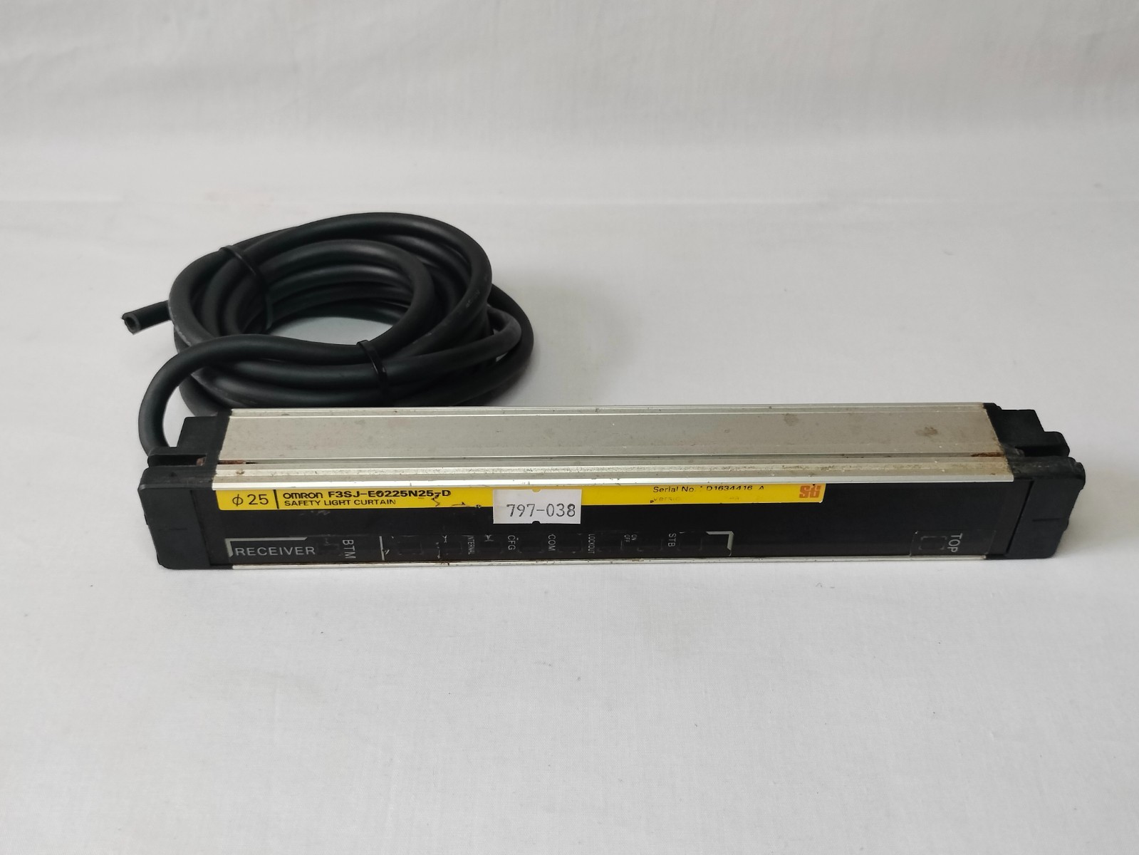 Omron F3SJ-E0225N25-D F3SJE0225N25D Safety Light Curtain Receiver Made in Japan