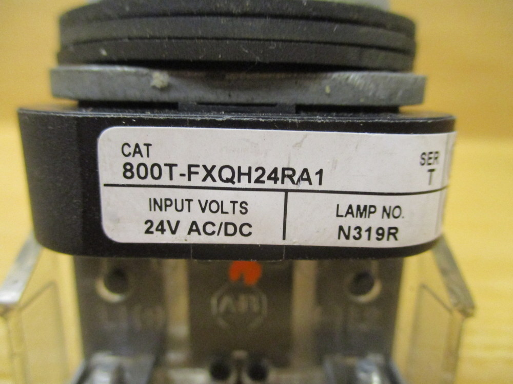 Allen Bradley 800T-FXQH24RA1 Push Button W/ 800T-XA1/800T-Blank