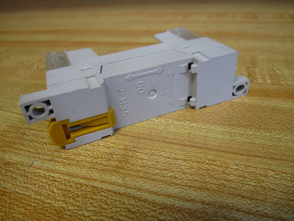 Omron P7SA-10F-ND Relay Socket P7SA-10F-ND DC24V (Pack of 6)