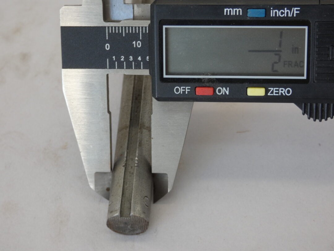 Drive Shaft 1/2″ OD x 14″ x 1/8″ Fully Keyed Steel