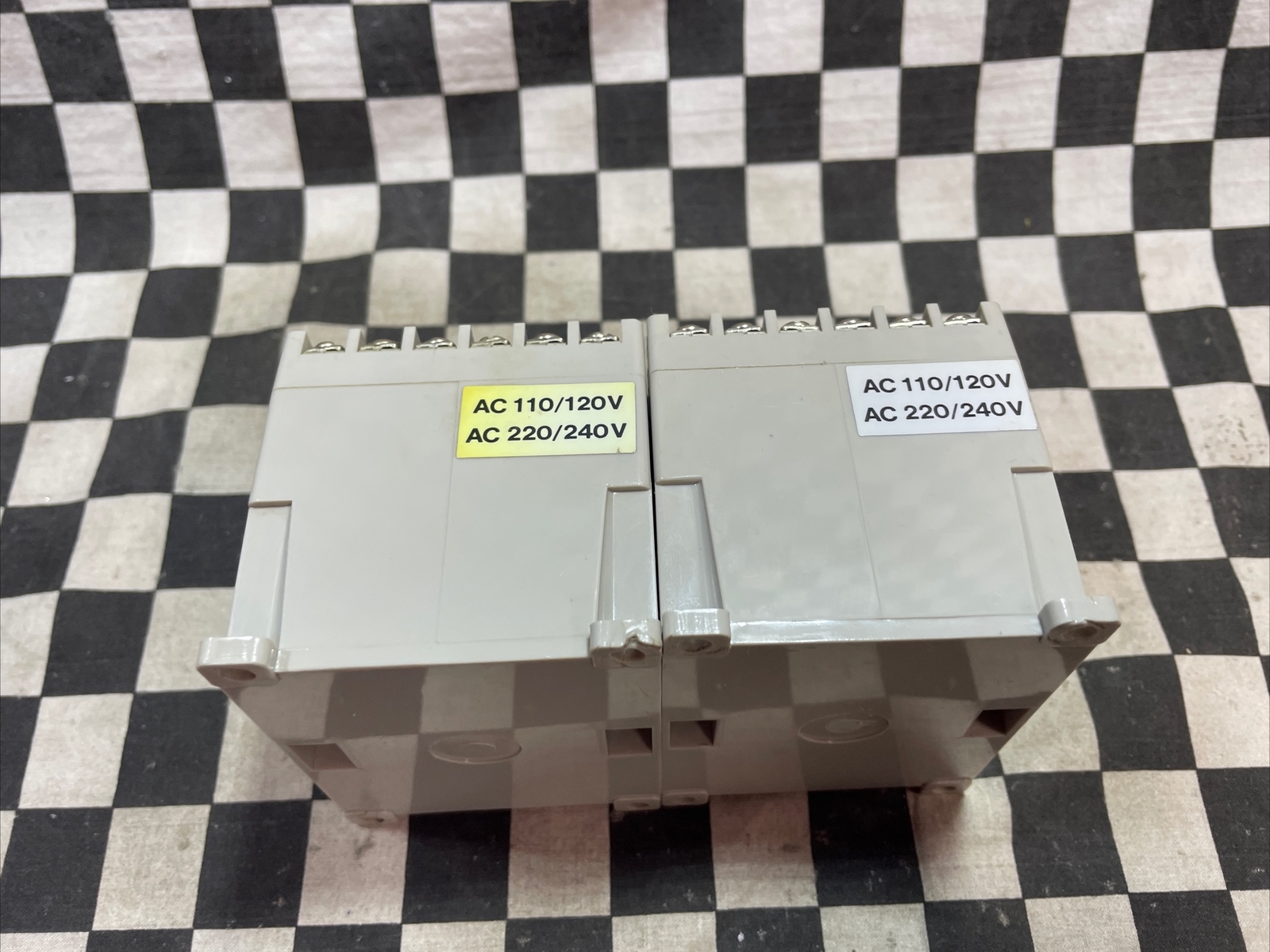 KEYENCE EG-547, EG547, SERVO AMPLIFIER UNIT, LOT OF 2, ShipSameDay