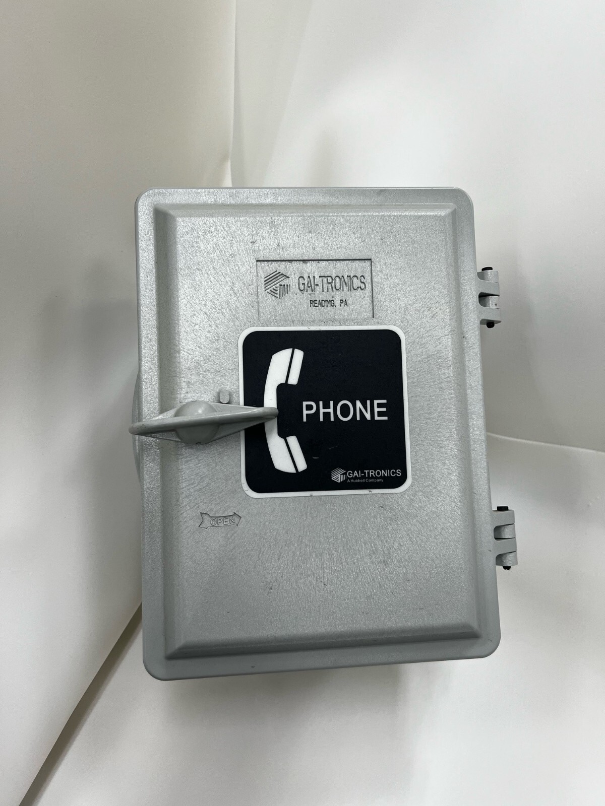 GAI-TRONICS 256-700 WEATHERPROOF VOIP HANDSET TELEPHONE