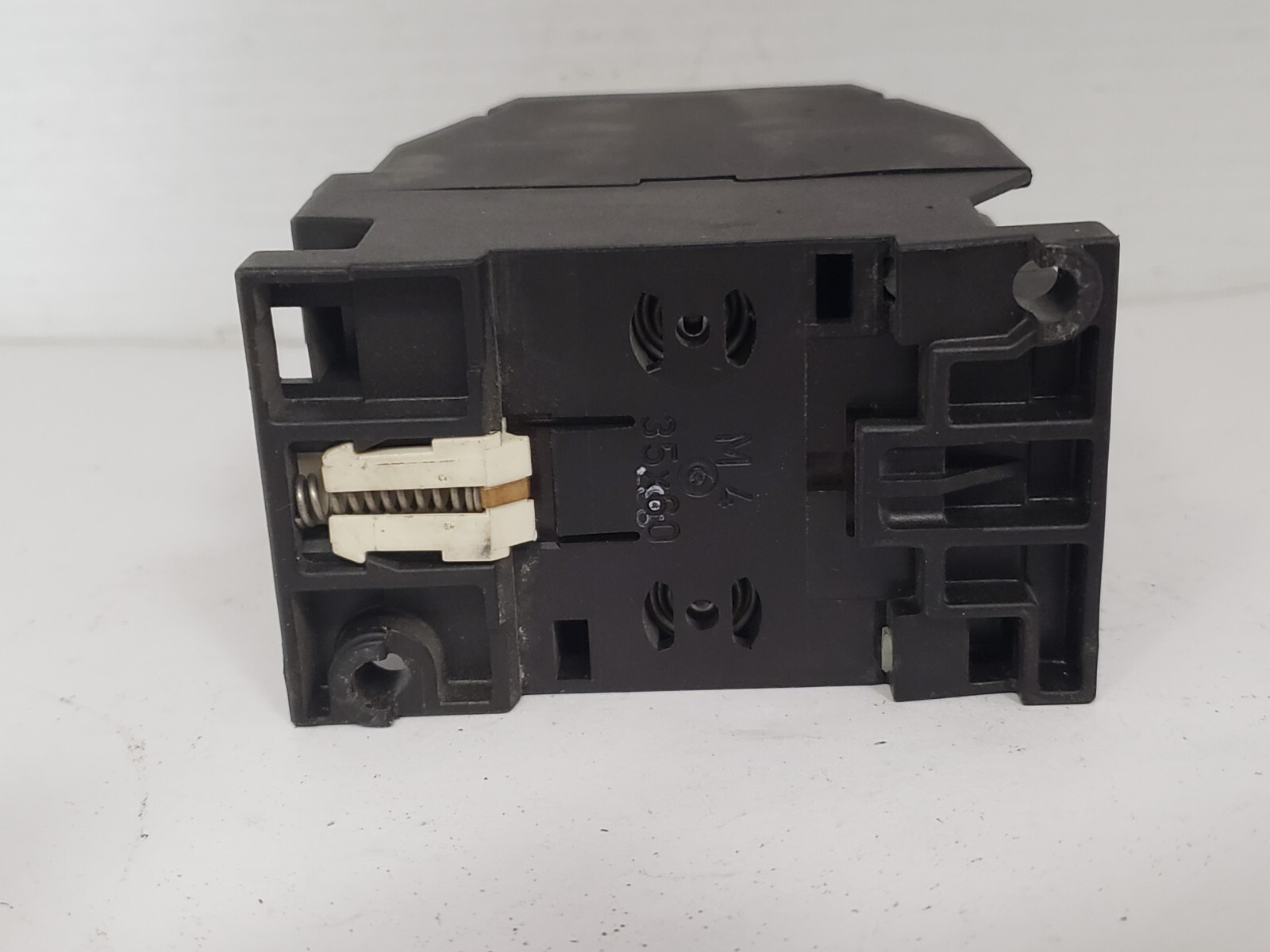 SIEMENS 3TF4022-6E CONTACTOR 3 POLE 2 NO 2NC 110/120VAC 50/60HZ