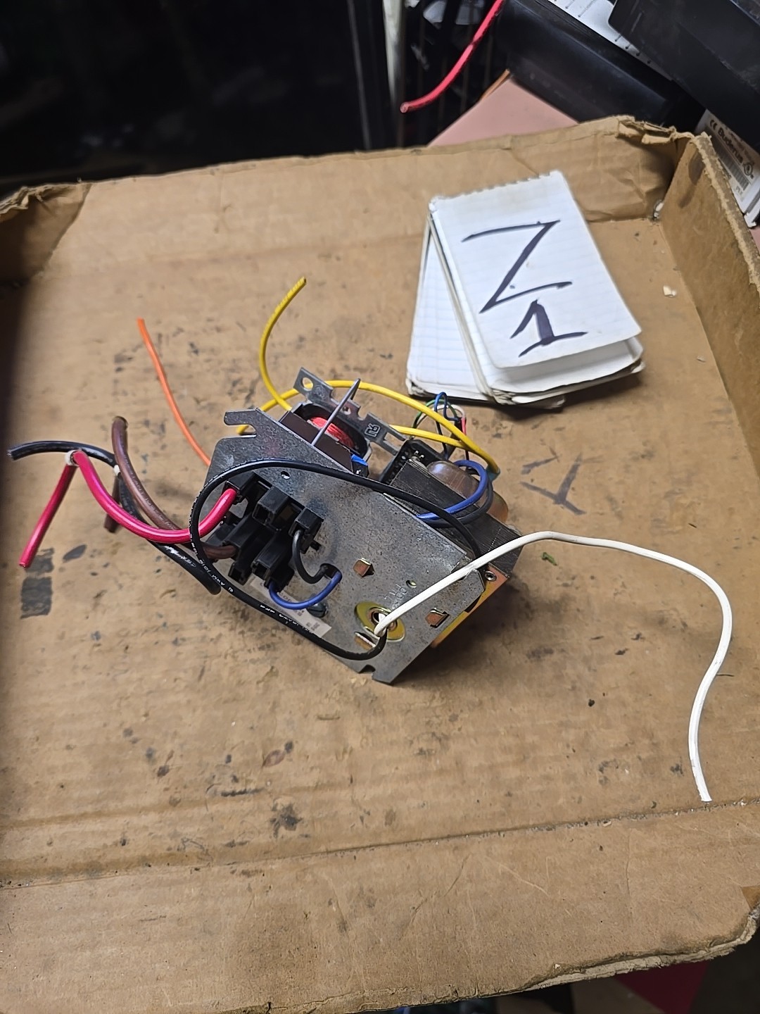 r8285j1014