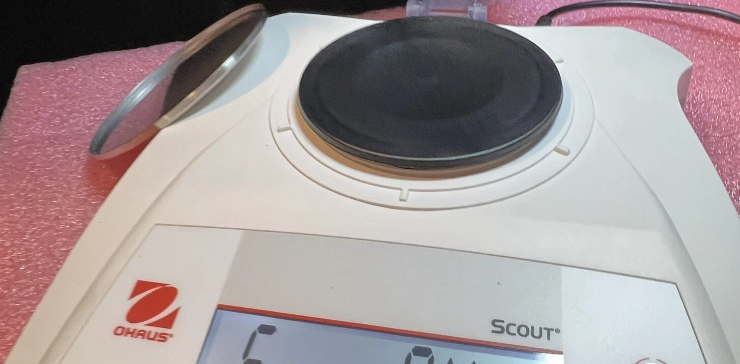 Ohaus Scout SPX123 Portable Precision Balance – White