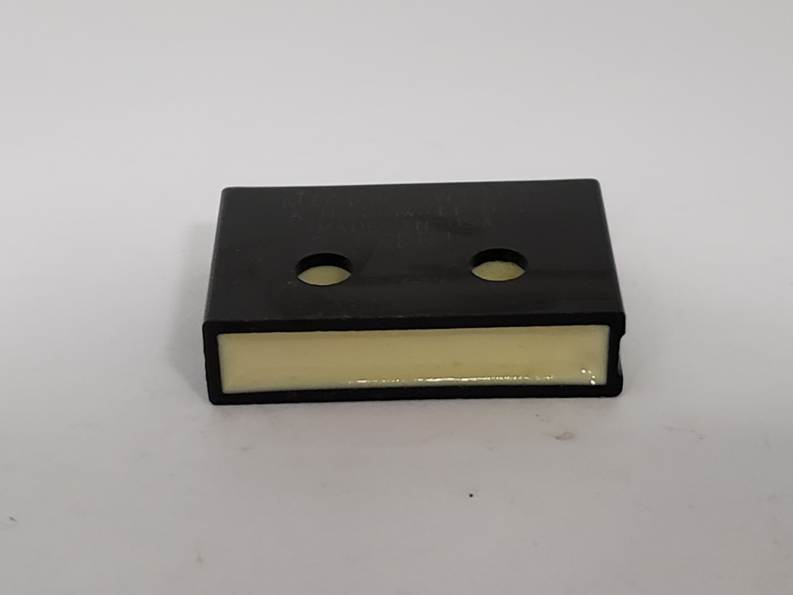 HONEYWELL MICRO SWITCH 52FR1 PROXMITY SENSOR MAGNET ACTUATOR 2 HOLE NNB