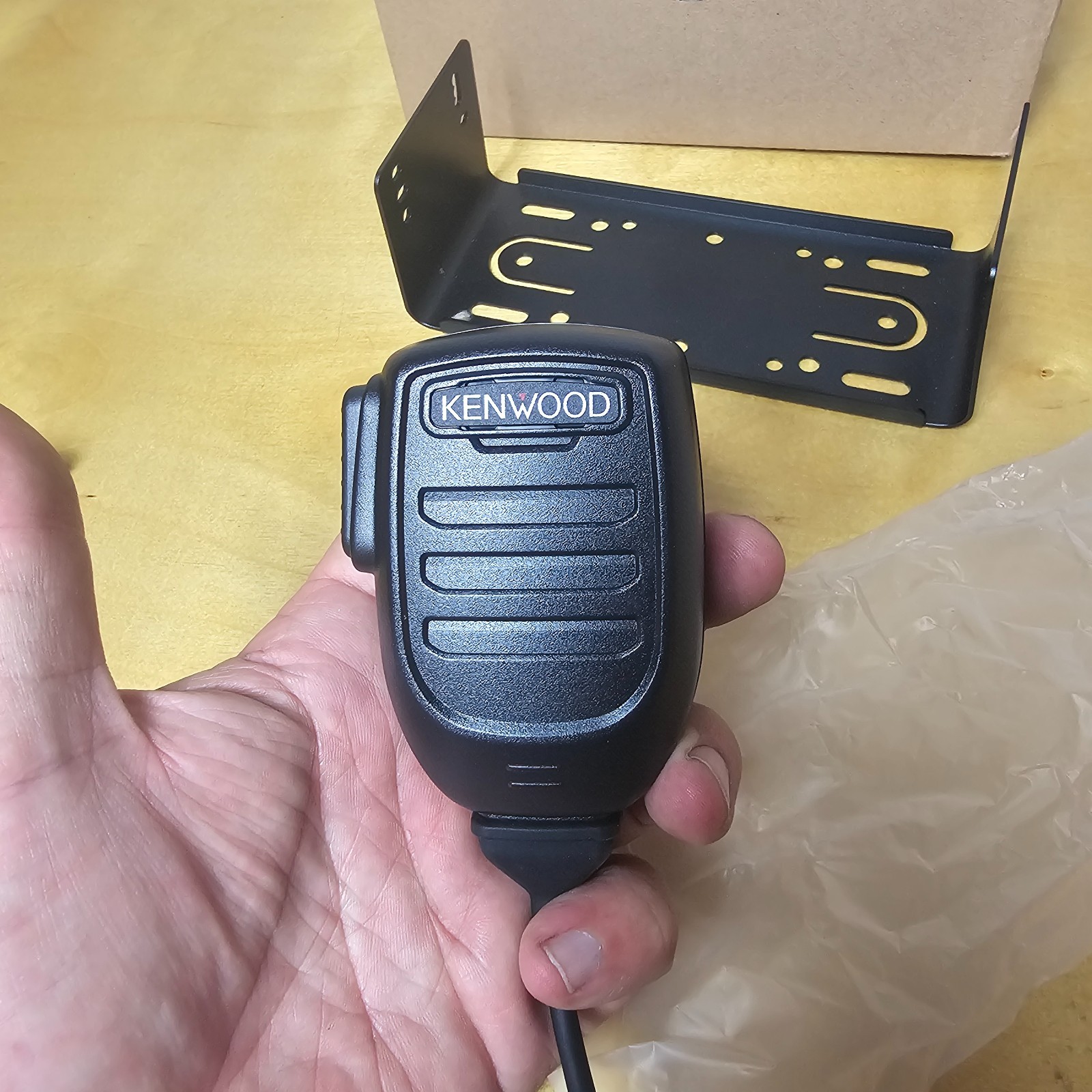 Kenwood KMC-65 Mobile Hand Microphone w/Mount – NEW