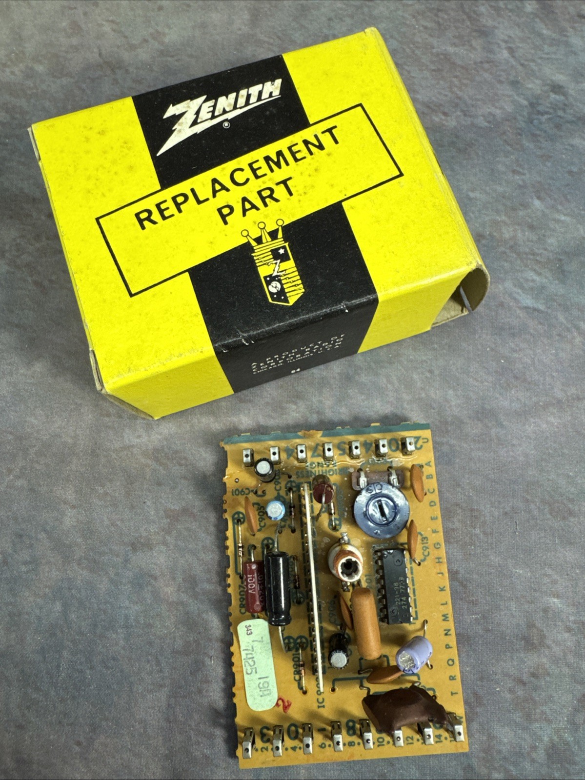 NEW Zenith Replacement Part 9–8 8–06 Nos New Old Stock NIB ￼