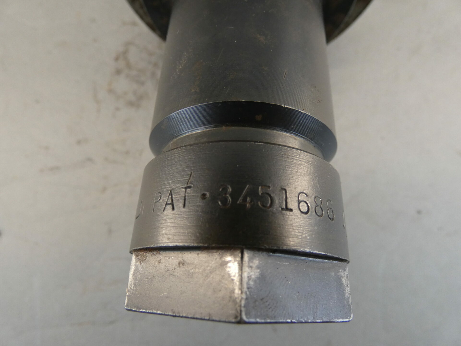 TSD Universal AT914007 Tool Holder w/ TSD Universal 280677 End