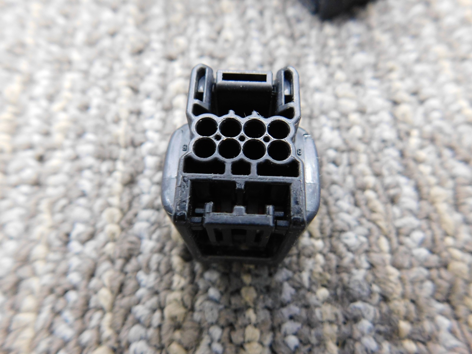 NEW 50-Pack Yazaki 7283-2148-30 Automotive Connectors