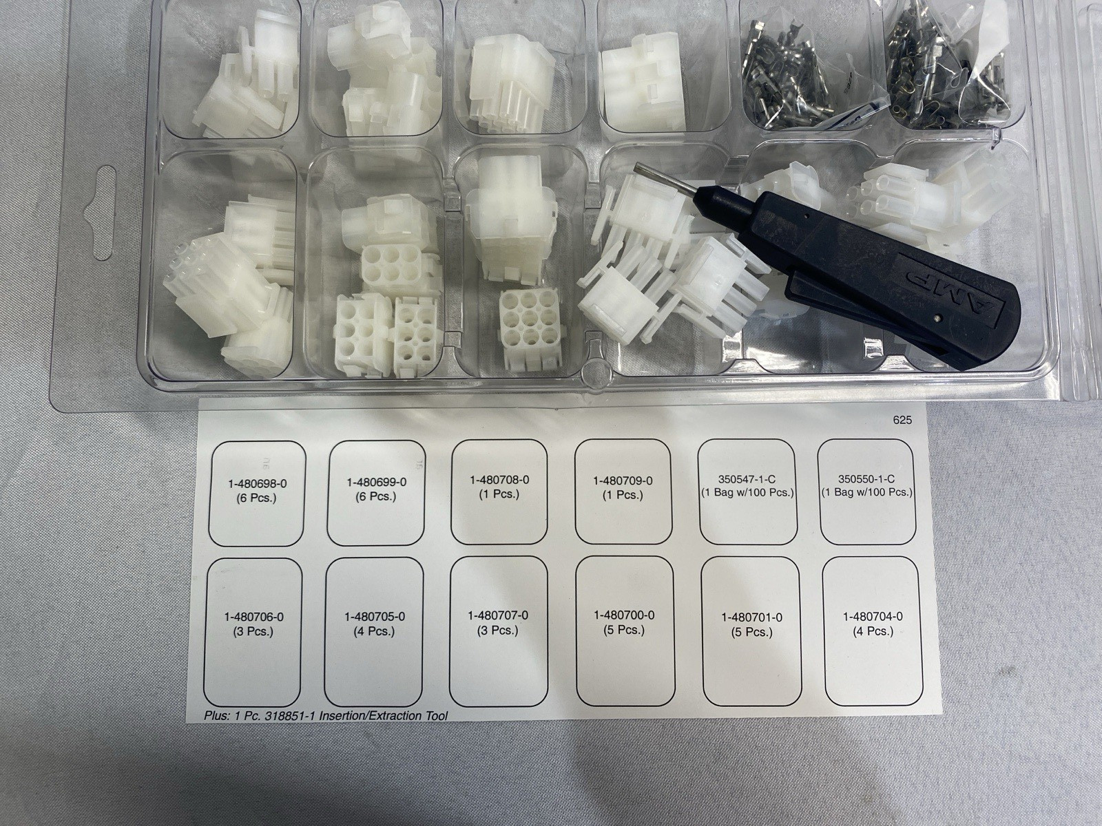 AMP Mate-N-Lok Connector Kit, Part 625, 238 piece Assorted Universal connectors