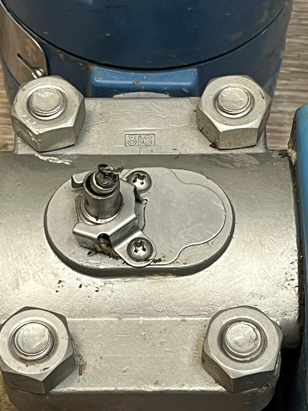 Rosemount 1151GP6 0-400 PSI HART Transmitter w/Plate