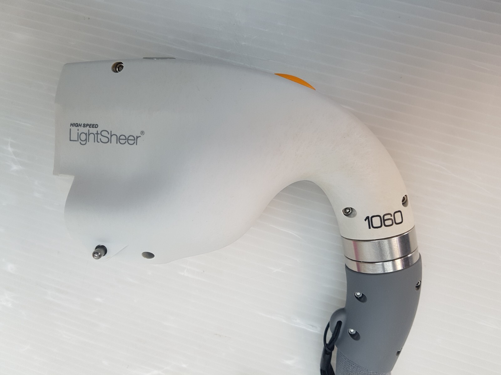 Lumenis HIGH SPEED LightSheer 1060nm SA-10030710 REV: A UNIVERSAL HANDPIECE