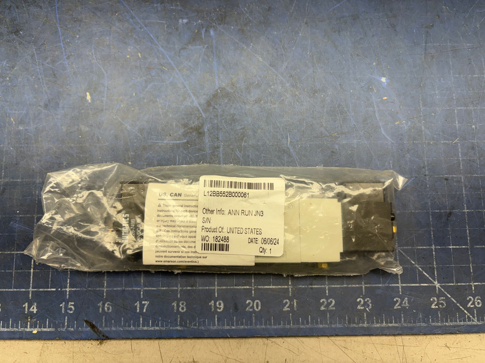 AVENTICS L12BB552B000061 W/NUMATICS 226-749B *SEE PICTURES*