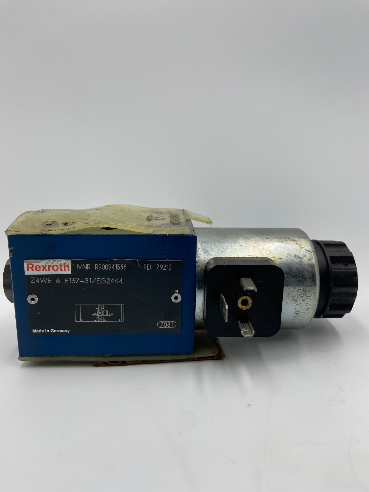 Rexroth – Directional Control Valve – R900941536, Z4WE6E137-3X/EG24K4 – New