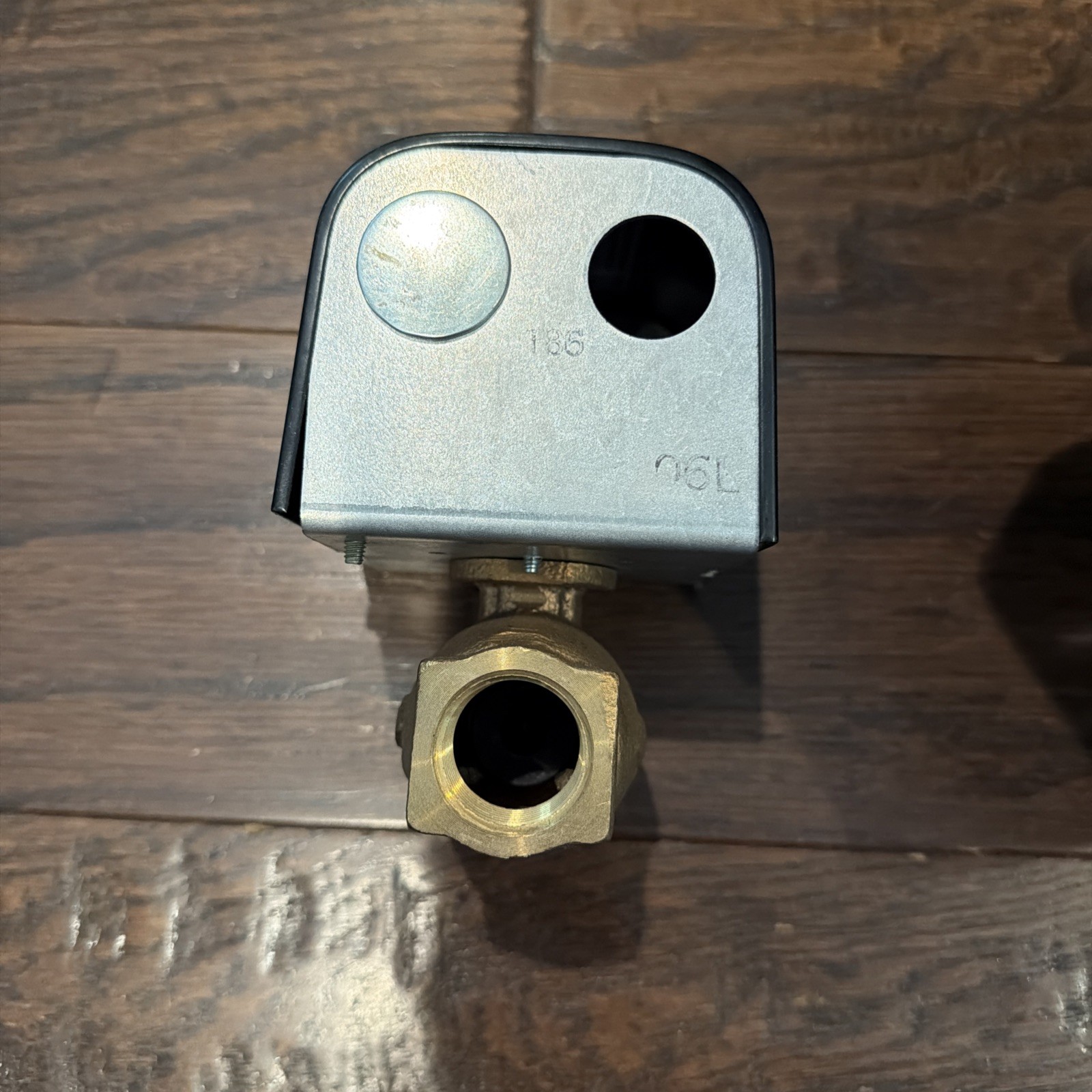 McDonnell & Miller 114760; FS5-3/4 Flow Switch (120/240v, 3.7, 7.4A, 3/4in)