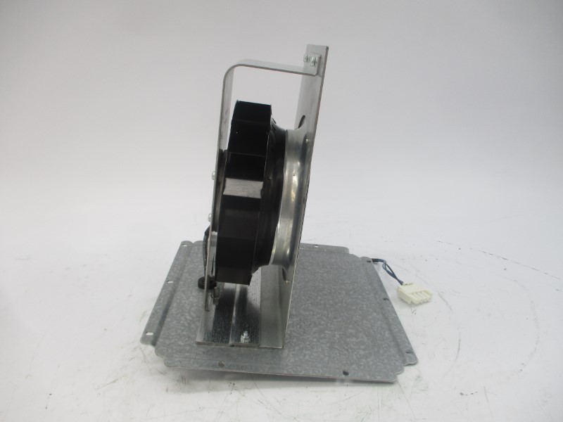 FAN M2E068-BF R2E175-AC79-28 115V 0.50/0.61A (AS PICTURED) NSNP