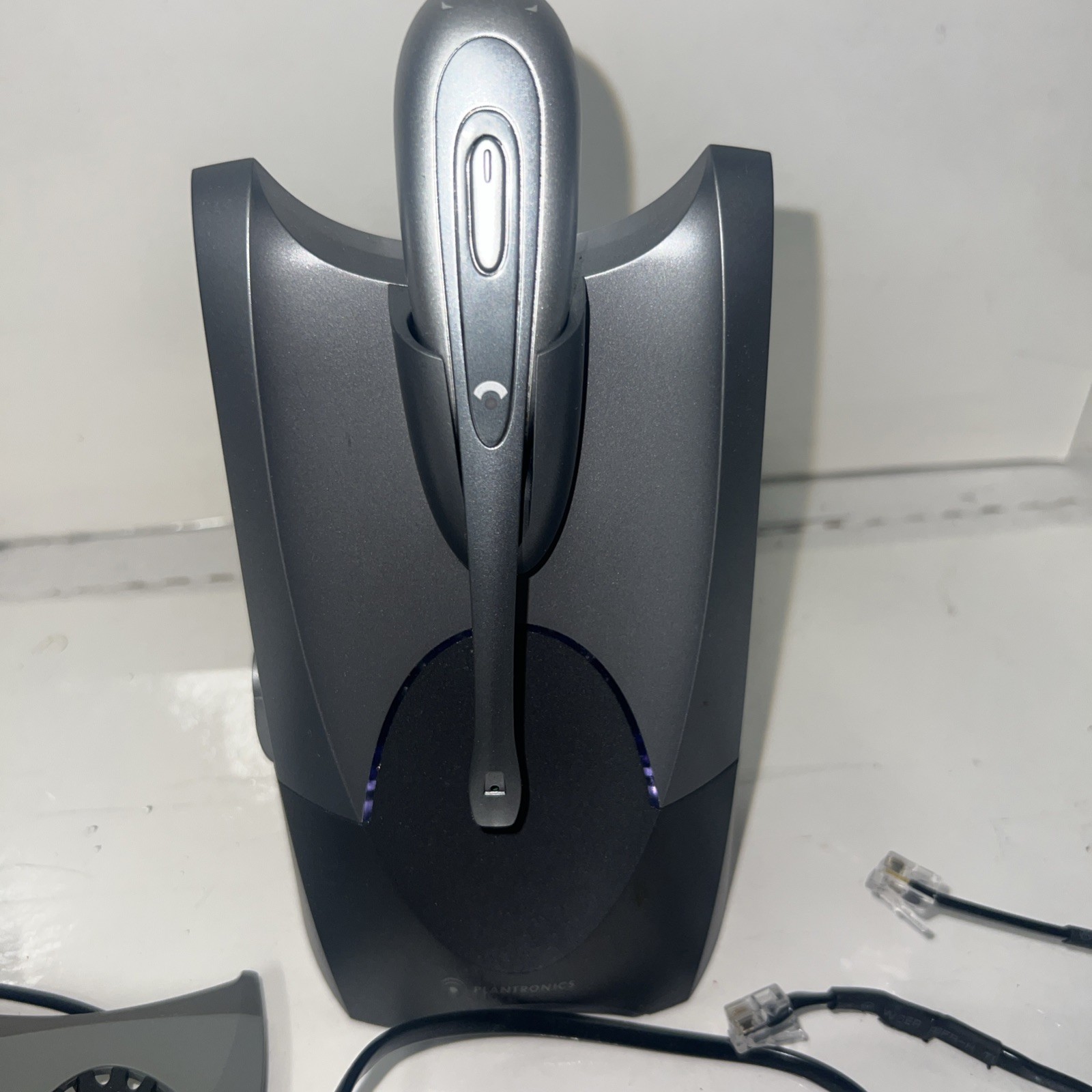 Plantronics CS50 Wireless Headset W/ Charging station and Charger and cable