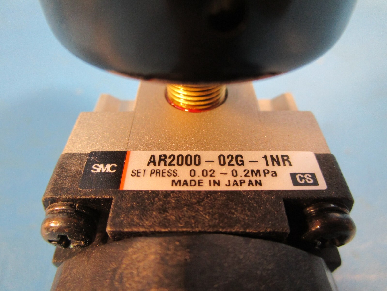 SMC AR2000-02G-1NR Pneumatic Air Pressure Regulator Valve with Gauge 0-0.2MPa