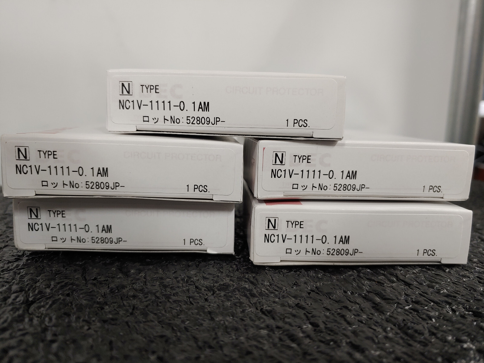Lot of 5 IDEC NC1V-1111-0.1AM NC1V Series 1 Pole 0.1A Circuit Protector