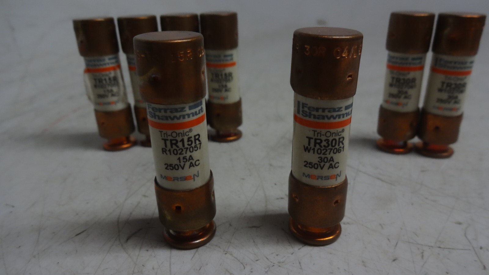 Lot of 5 TR15R Lot 0f 3 TR30R Ferraz Shawmut Tri-onic Time-Delay Fuses 250V