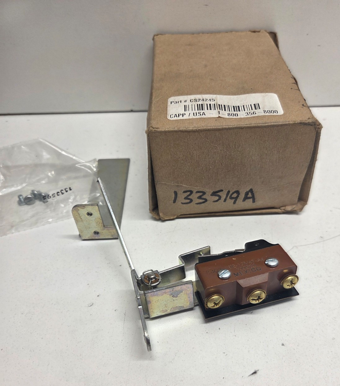 NEW IN BOX! HONEYWELL CLOSURE SWITCH 133519A