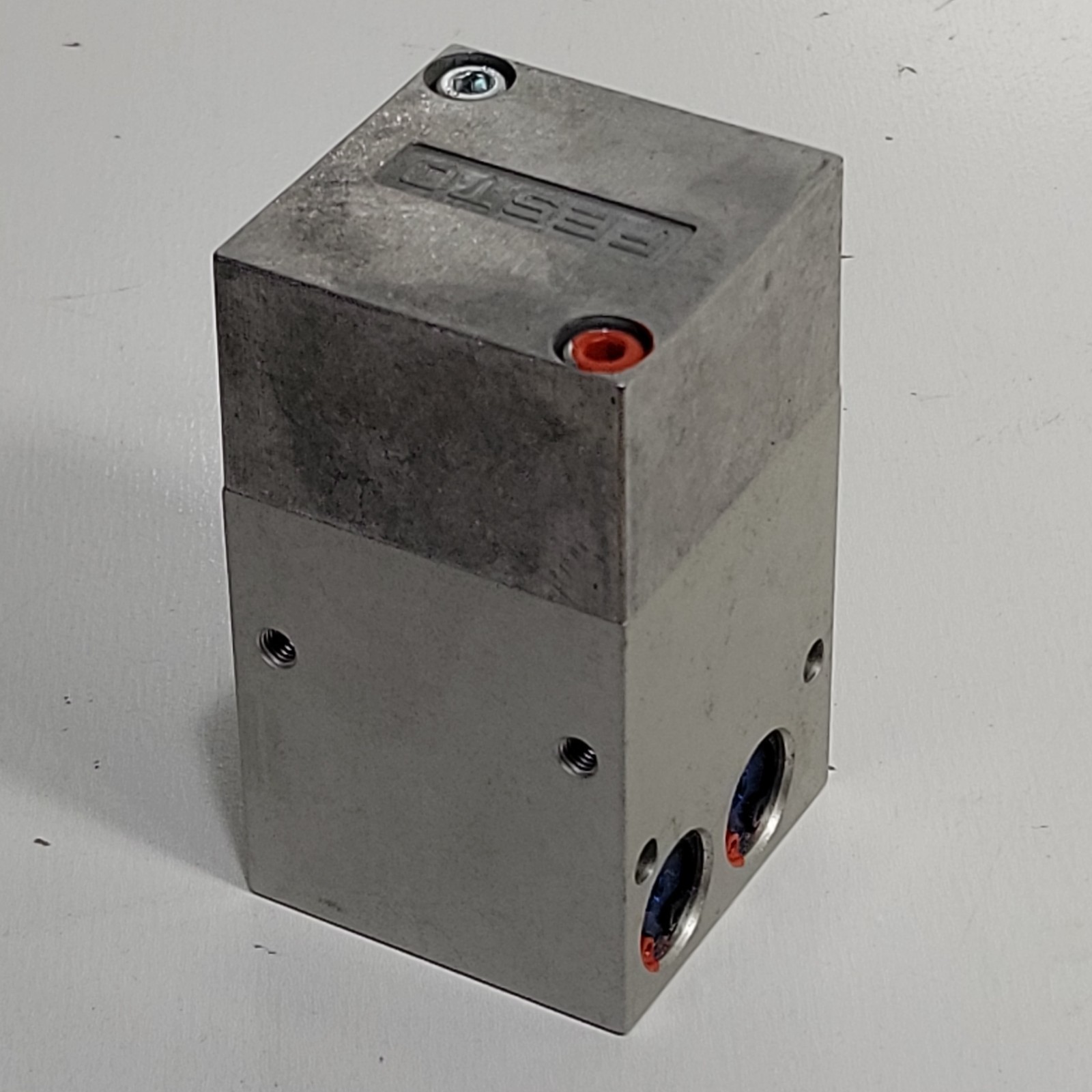 New FESTO ZSB-1/8-B 576656 Pneumatic System Control Block Automation Module