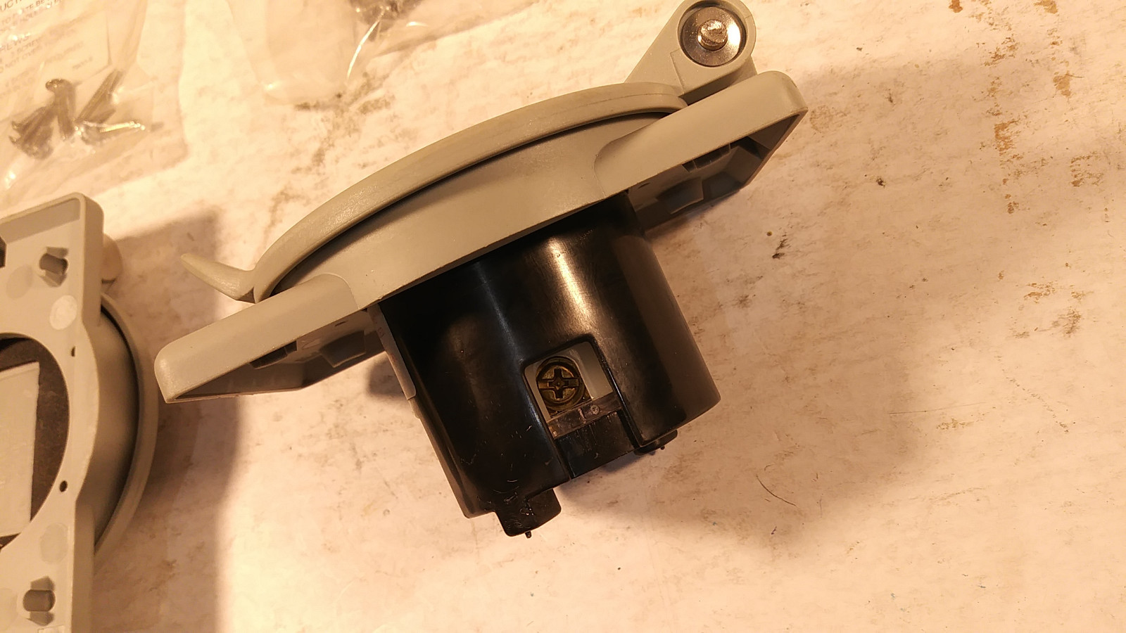 Cooper WP2 One 20A Inlet and 2 Weatherproof Covers for 20/30A Flanged Devices