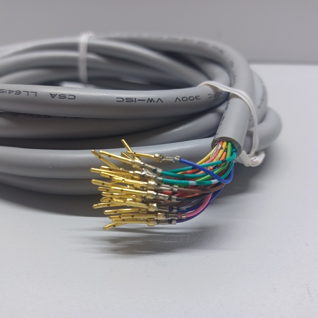 Mencom DB25 Connector Cable Kit DB25-FPG-SB1 – NEW