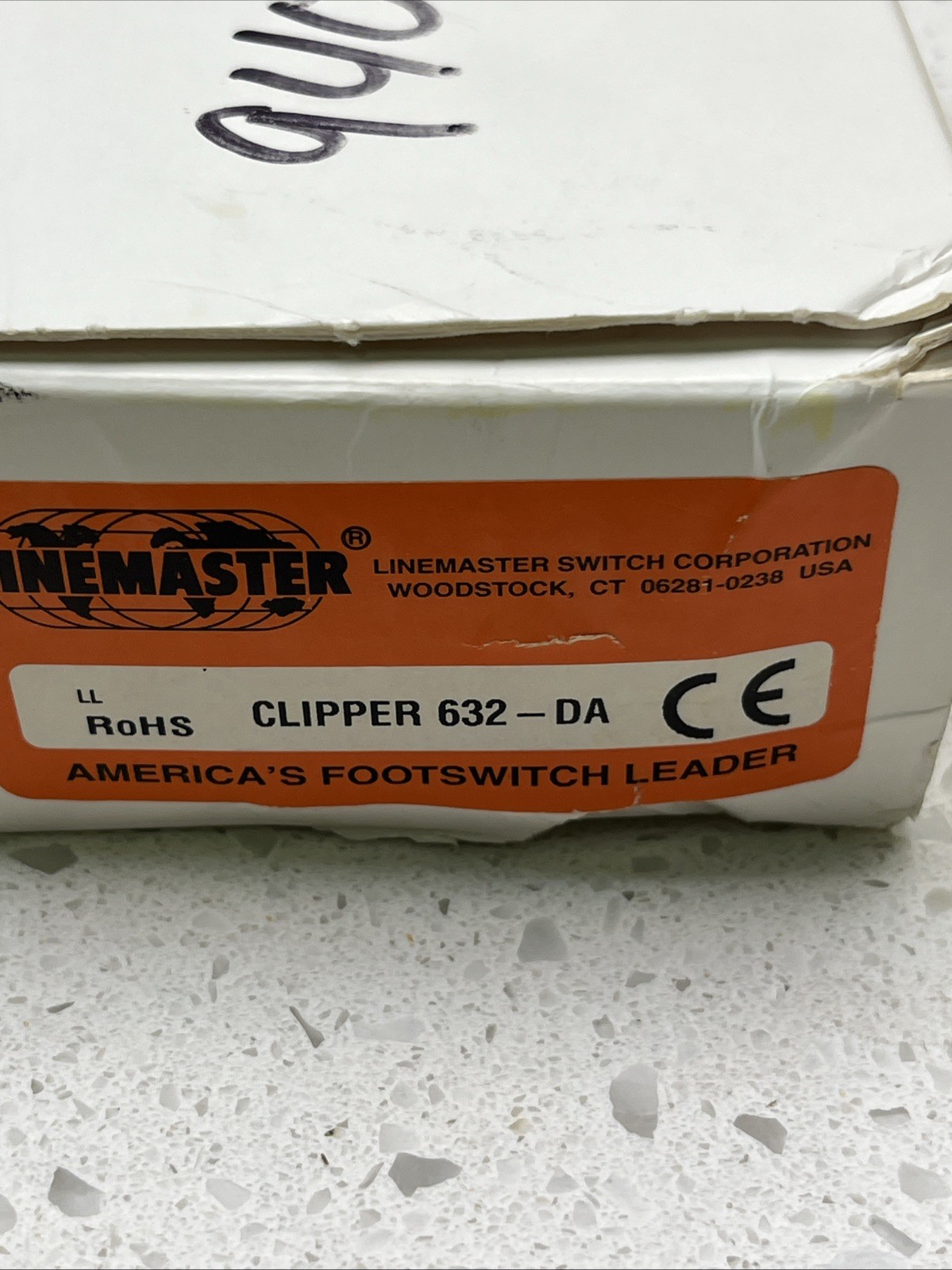 LINEMASTER CLIPPER 632-DA 125/250 VAC 20 A 1 HP General Purpose Foot Switch