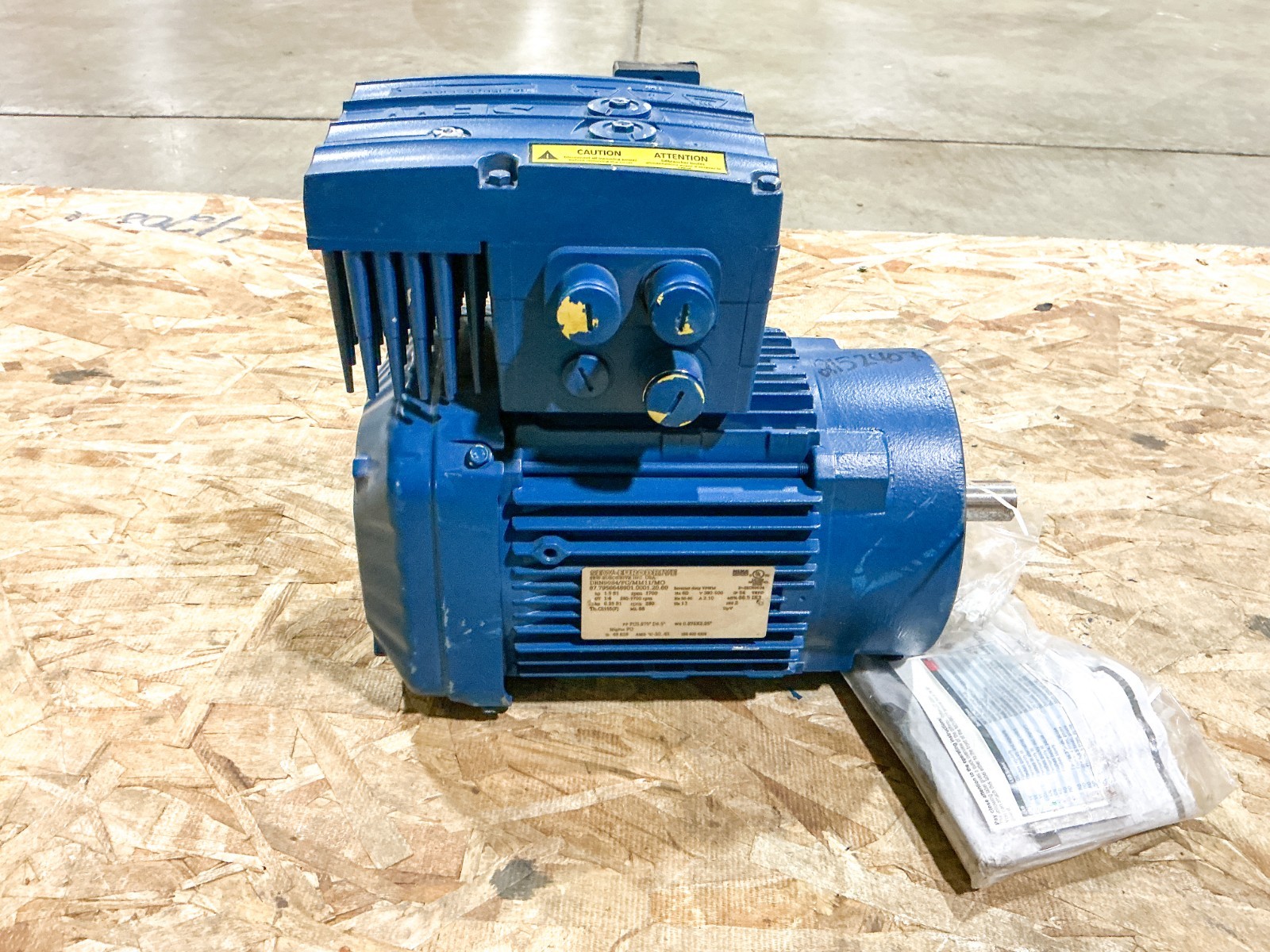 New Sew EuroDrive DRN90S4/FC/MM11/MO Electric Motor 1.5HP 500V 1700RPM 3PH