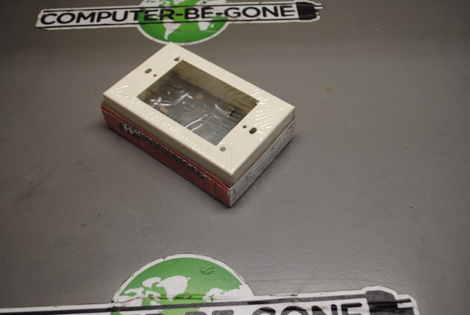 Wiremold V5747 Shallow Switch Receptacle Box 1 Gang Metal 1-3/8″ Deep FREE SHIP