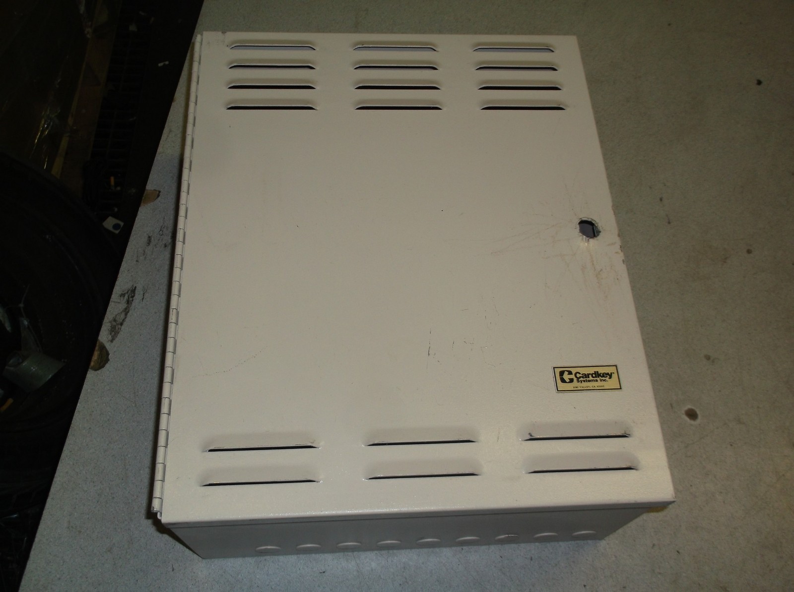 CardKey Systems Access Control System 17-0832-01 15″ x 19″ x 7″ *FREE SHIPPING*
