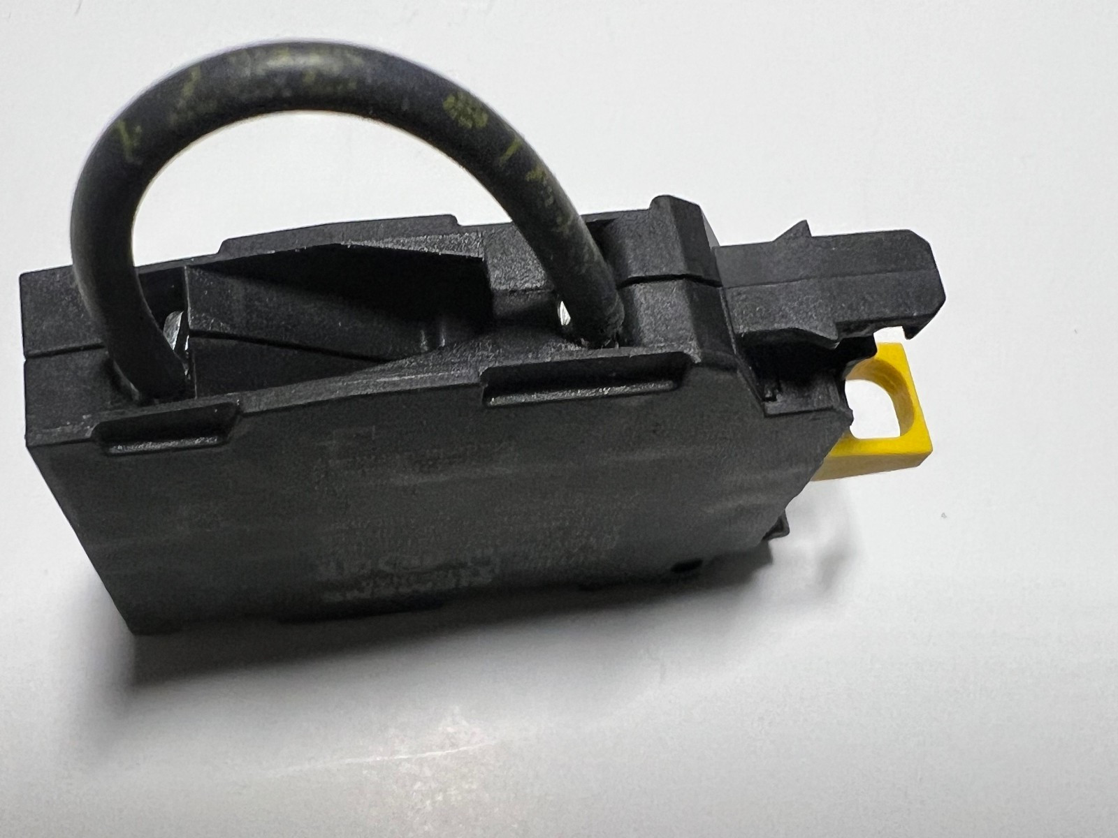 Siemens 3SU1400-1AA10-3HA0 Contact Module