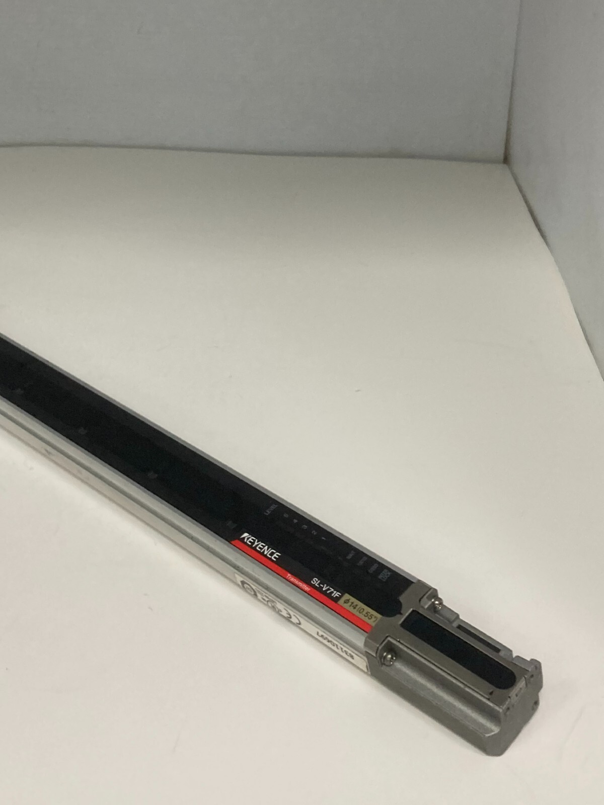 KEYENCE SL-V71F SAFETY LIGHT CURTAIN TRANSMITER 24VDC 15.7MS RESPONSE TIME