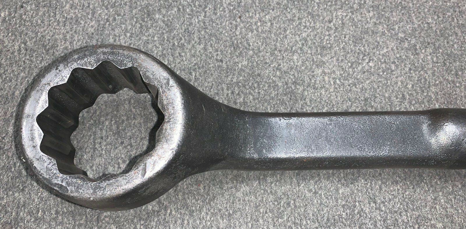 PROTO BOX END SPUD WRENCH 12 POINT 2-3/16″ SIZE 3-15/32″ HEAD OD 26″ OAL LENGTH