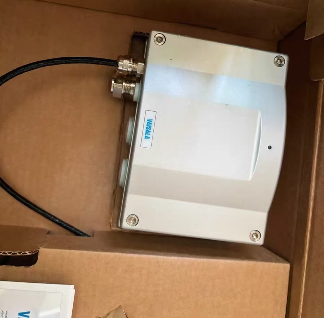 Vaisala HMT337 -40° to 140°F, 0 to 100% RH, Humidity + Temperature Transmitter