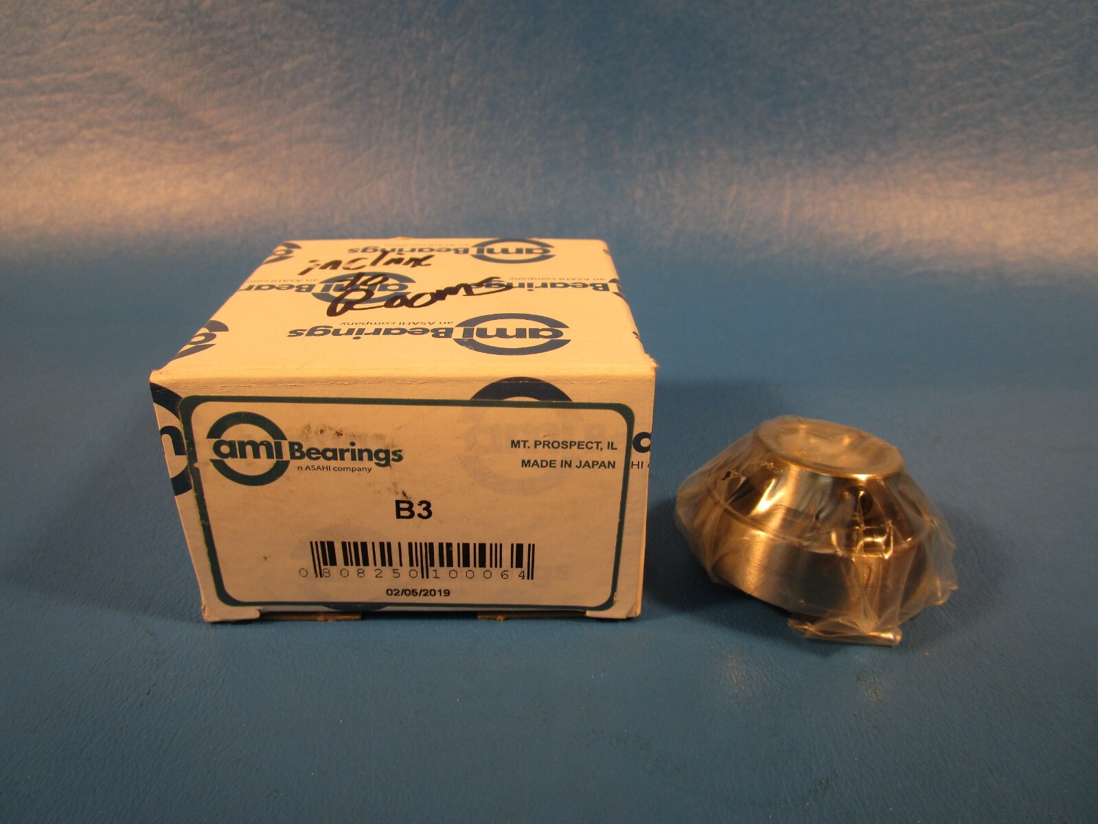 AMI B3 Ball Insert Bearing – Cylindrical Bore, 17 mm ID, Set Screw Locking (ASAH