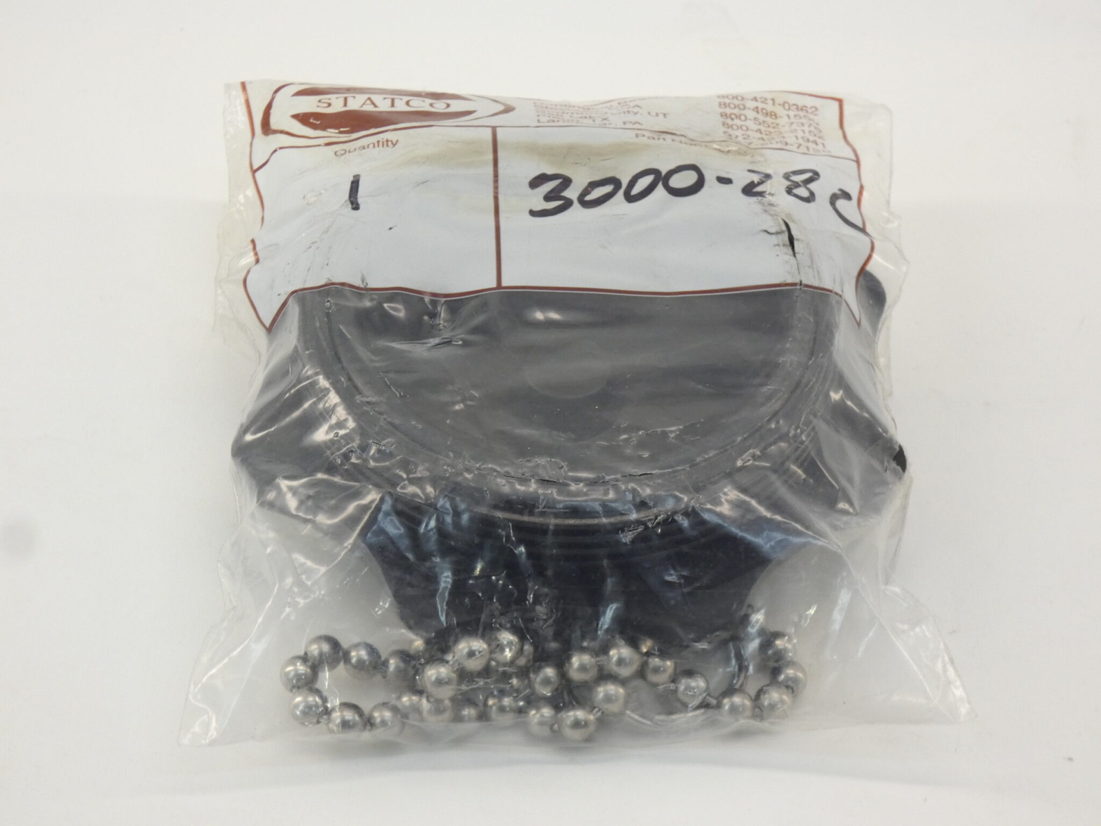 Statco 3000-28 Male Plastic Black Cap W/ 3″ Chain – NEW Surplus!