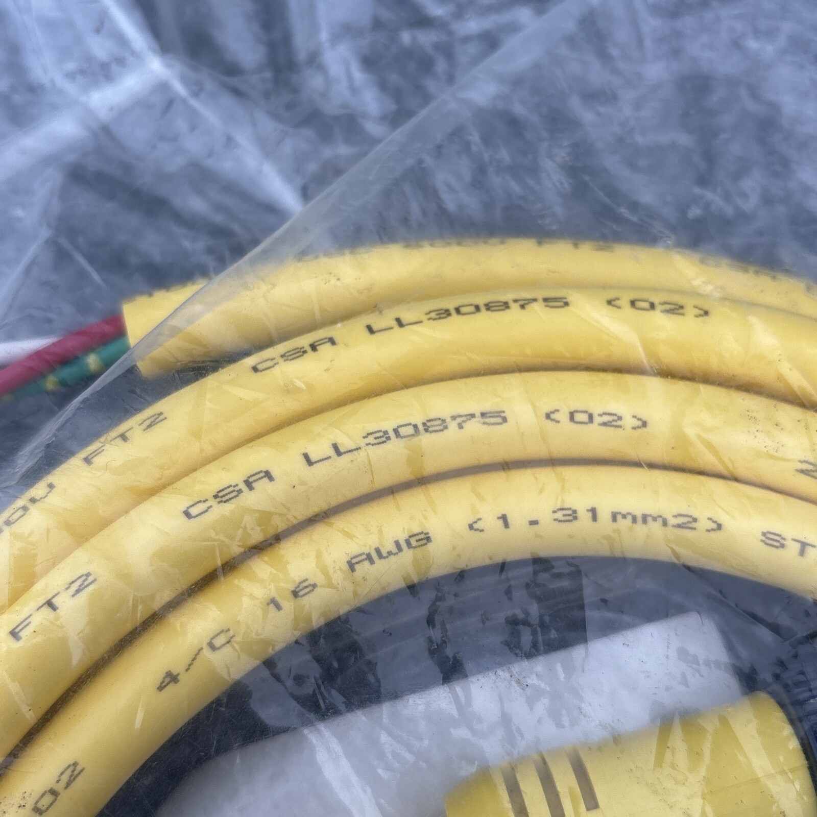 Woodhead 1300061002 Brad connectivity Male Straight cor set 4p 12′ 16/4awg pvc